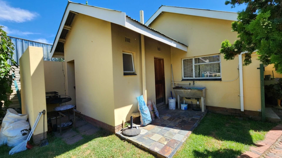 4 Bedroom Property for Sale in Fichardt Park Free State